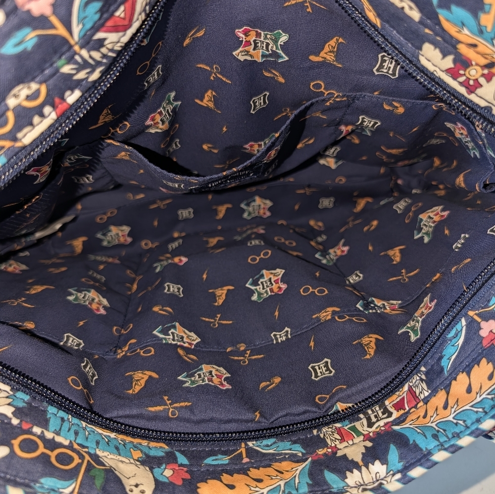 Harry Potter X Vera Bradley Home To Hogwarts Blue Quilted Bag Cloth Washable - Picture 11 of 12